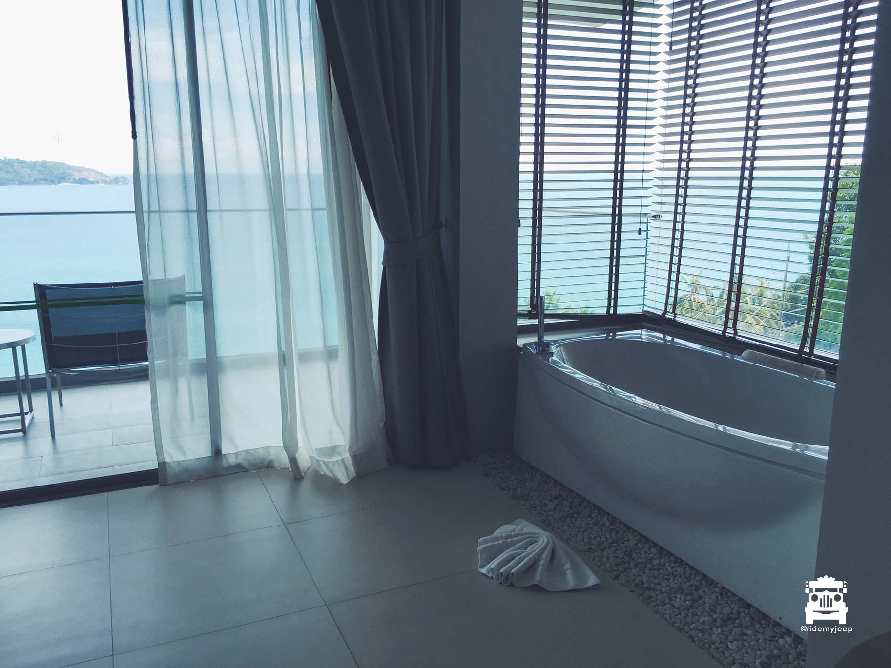 That bathtub view